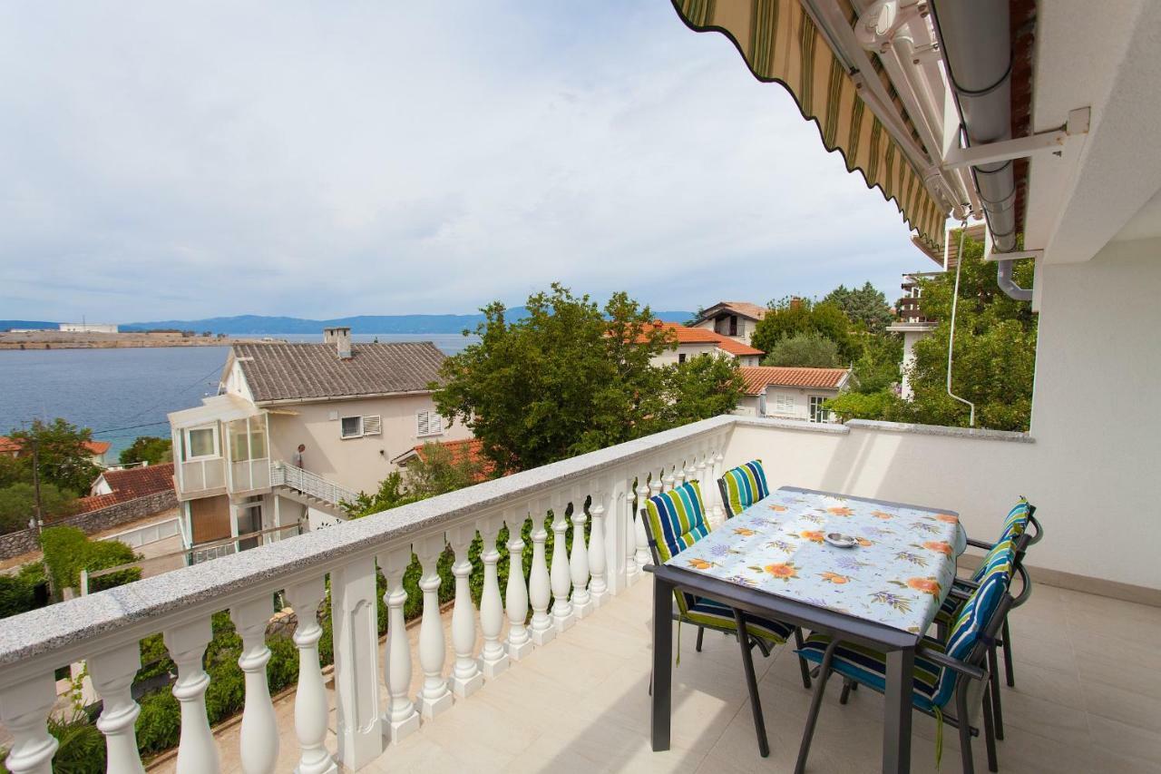 Apartman Kondic Omisalj Exterior photo