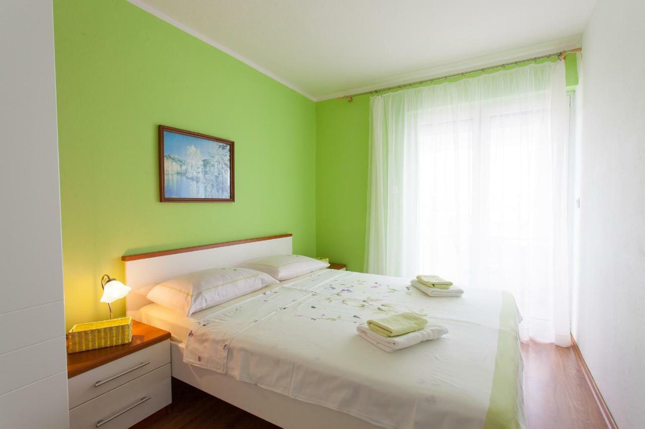 Apartman Kondic Omisalj Exterior photo