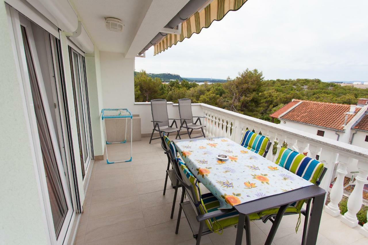 Apartman Kondic Omisalj Exterior photo