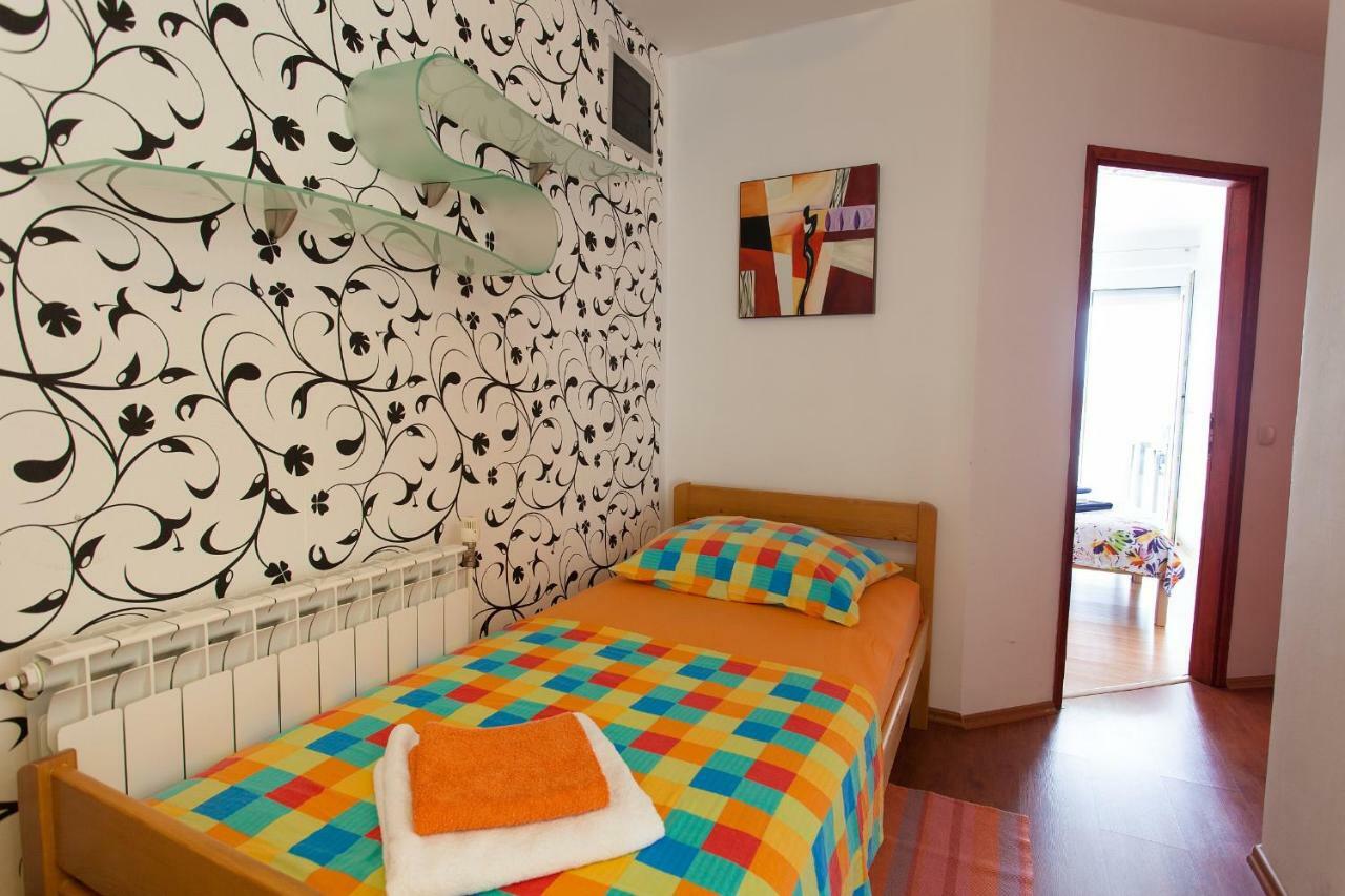 Apartman Kondic Omisalj Exterior photo