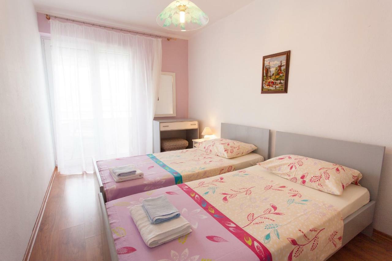 Apartman Kondic Omisalj Exterior photo